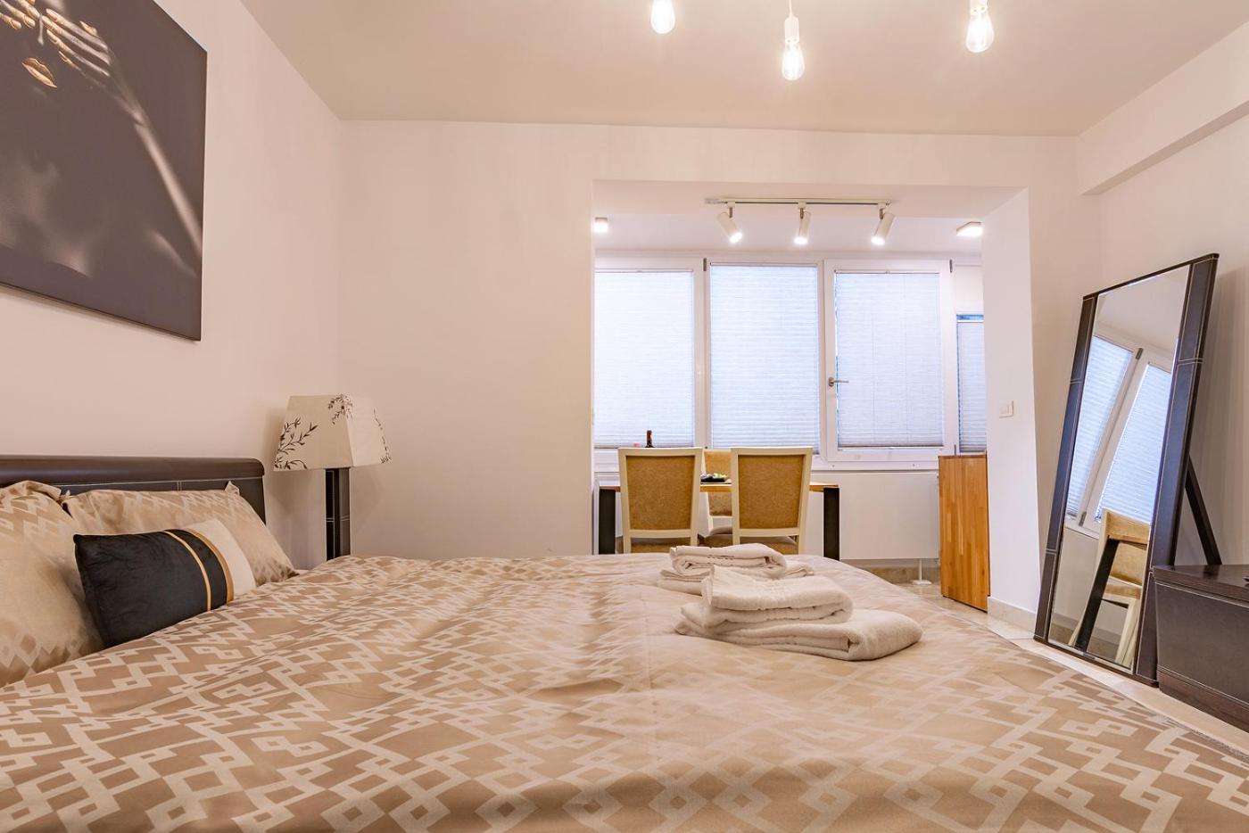 New Luxury Near Afi Mall And Old Town By Mm Host Apartment Brasov